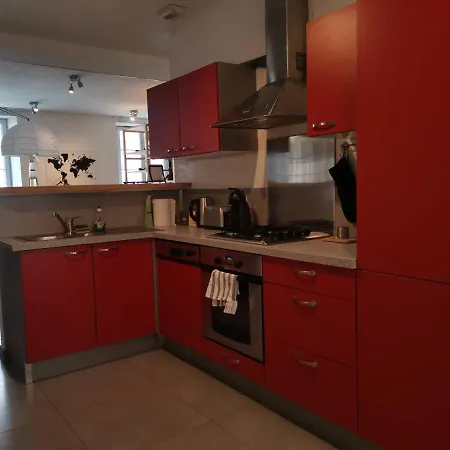 Loft 50m2 Plein Centre-ville Avec Garage, Wifi... Apartment